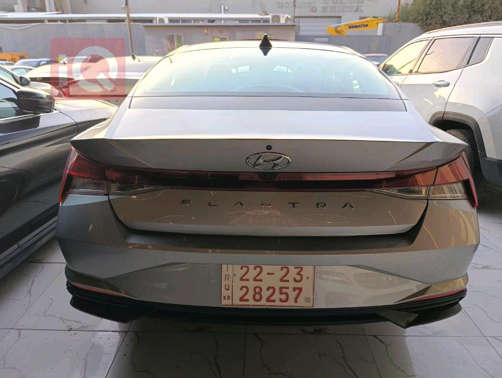 هیوندای ئەلەنترا